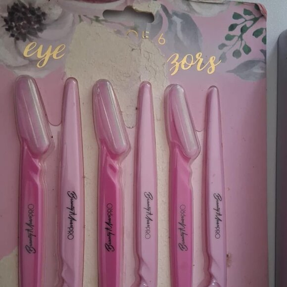 BEAUTY MUSE PRO-SET OF 6 EYEBROW ERASORS PINK - BRAND NEW - SEALED - Picture 2 of 2